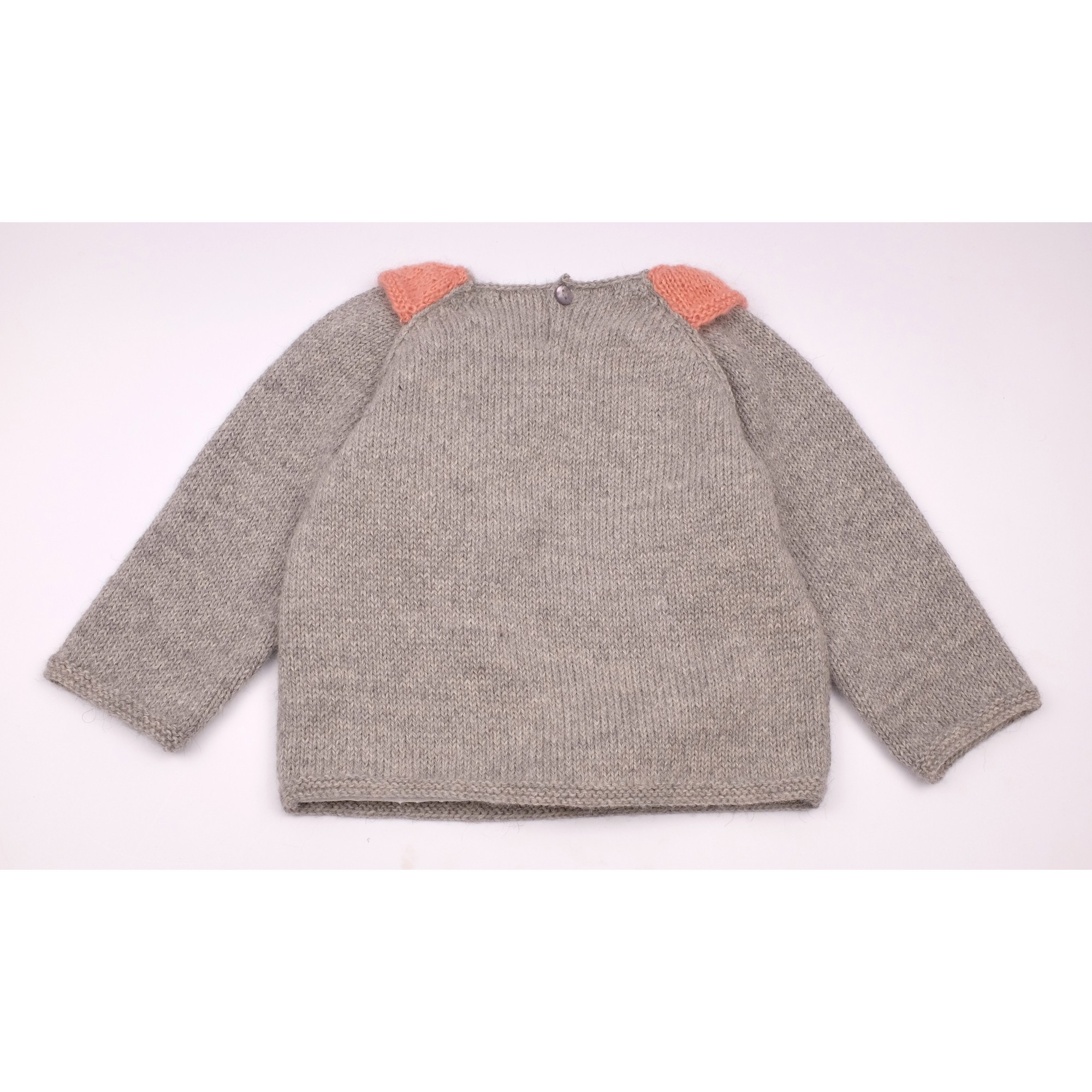 Granny's knitwear Light grey sweater for baby girls with a pretty old