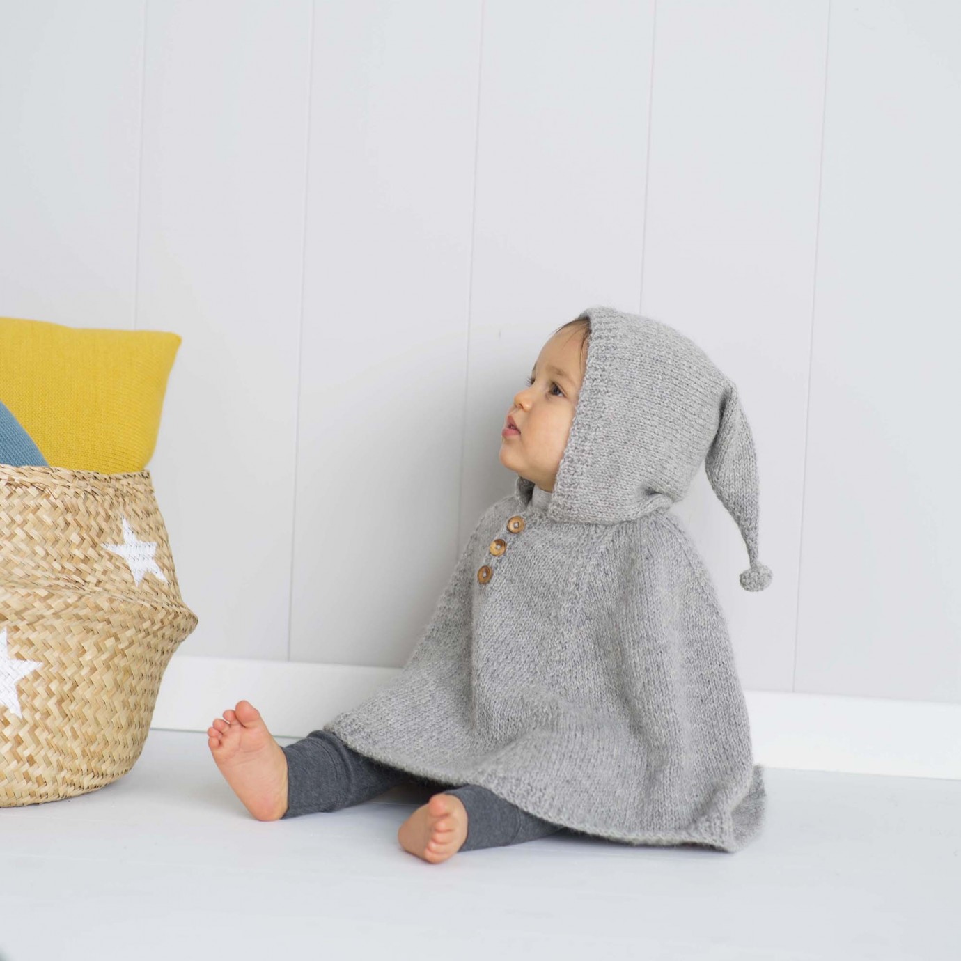 Modele pdf brassière bébé marron châtaigne en alpaga tricotée main