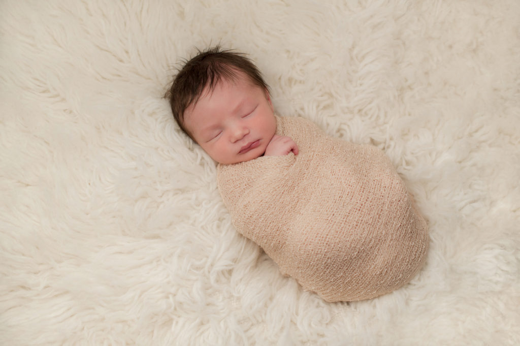 L Emmaillotage De Bebe Bienfaits Et Conseils Blog Mamy Factory L Emmaillotage De Bebe Bienfaits Et Conseils Blog Mamy Factory