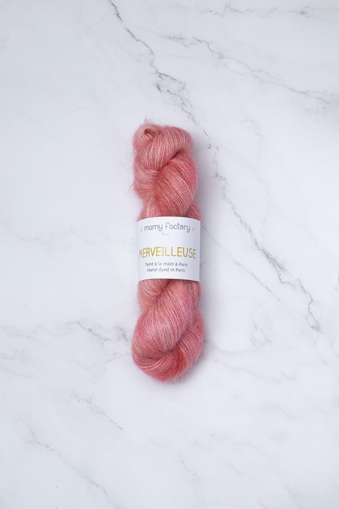 Merveilleuse-rose Laines Mamy Factory: laines naturelles et laines teintes a la main